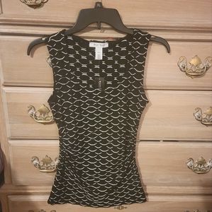 White House Black Market Black & White Diamond Patterned Shirt XXS